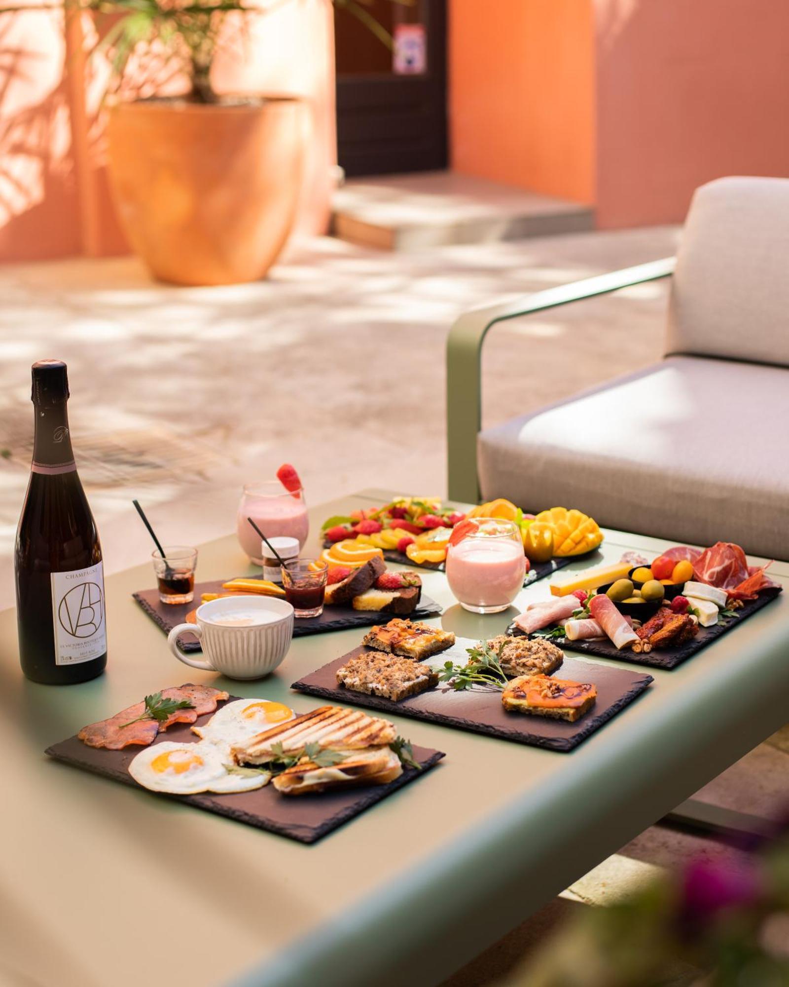 Le Victoria Boutique Hotel Saint-Paul-Trois-Châteaux Eksteriør bilde